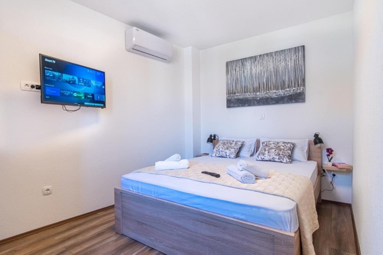 Apartmán Su Casa - At Kastela Oldtown Exteriér fotografie