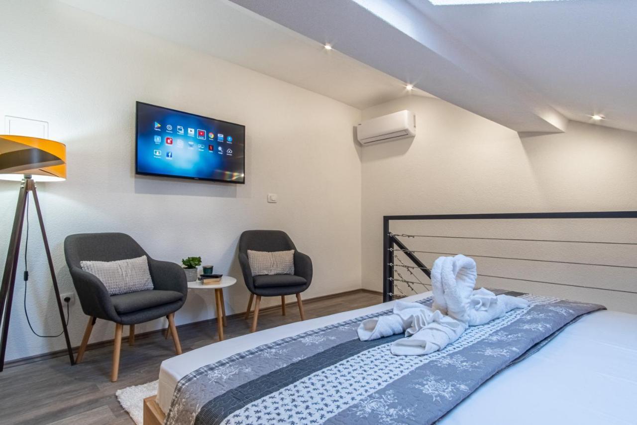 Apartmán Su Casa - At Kastela Oldtown Exteriér fotografie