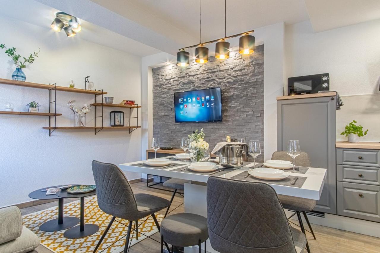 Apartmán Su Casa - At Kastela Oldtown Exteriér fotografie